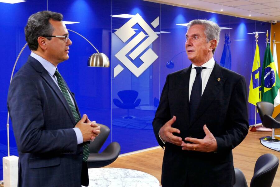 Collor reuniu-se com o presidente do Banco do Brasil, Fausto Ribeiro, para conhecer o programa de renegociação de dívidas