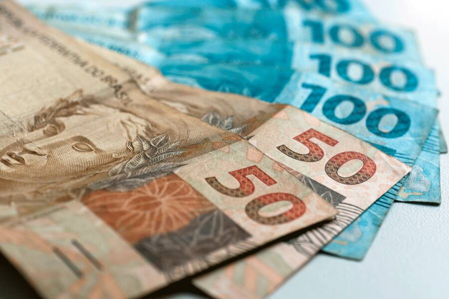 Governo arrecadou R$ 146,463 bilhões no mês passado, com alta de 7,25% acima da inflação