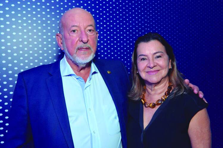 /Devidamente acompanhado de sua wife, MIRIAN, o presidente da Federação das Indústrias do Estado de Alagoas - Fiea - JOSÉ CARLOS LYRA inaugurou a primeira Hub Senai de Inovação e Tecnologia do Brasil