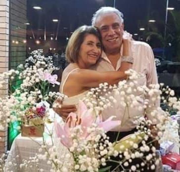 /Ruth e Paulo Bezerra, comemorando Bodas de Ouro, uma vida a dois de parceria e amor, sempre se somando e não tendo vergonha de serem felizes.